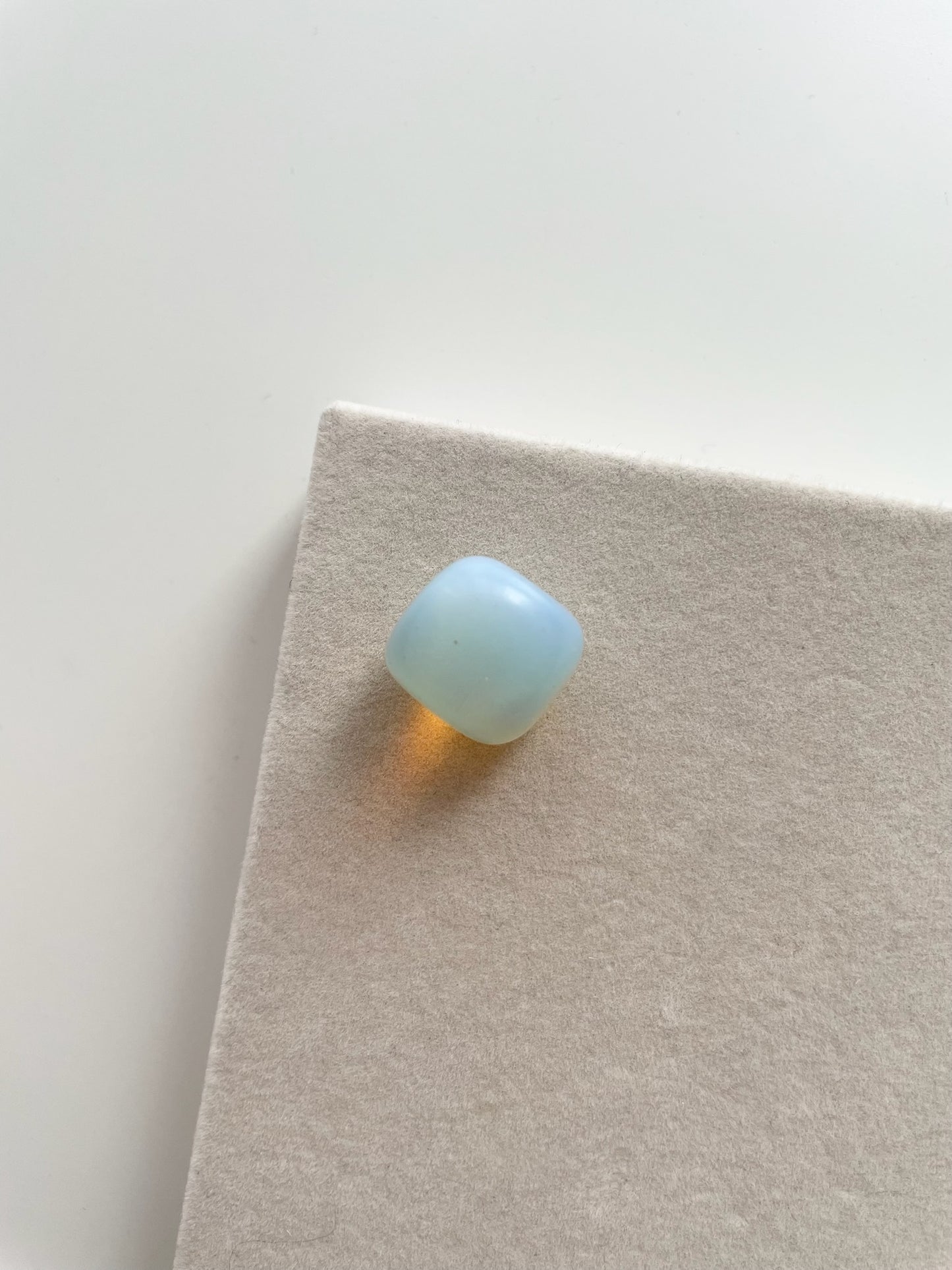 Gem2 Opal Stone