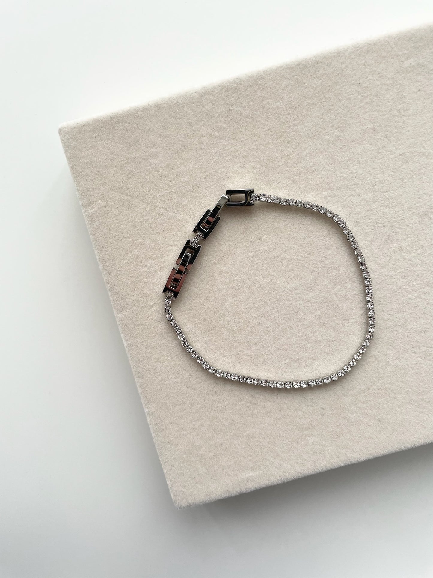 gb607 silver tennis bracelet