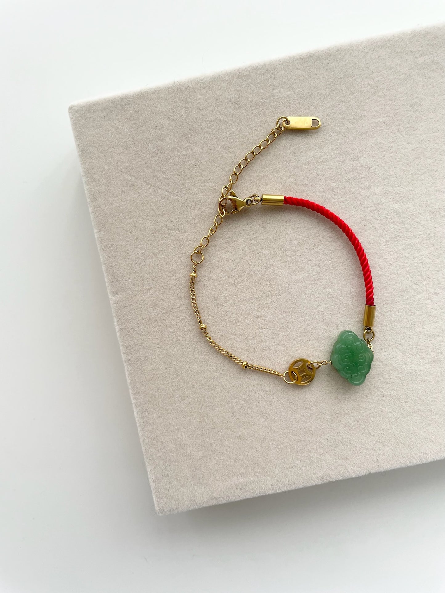 mystic2 Imperial jade red string