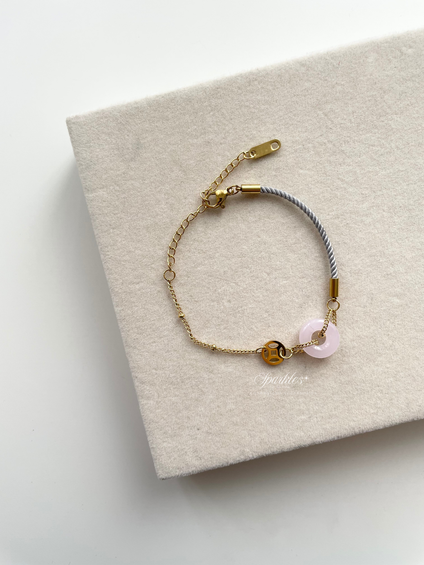gray1 Pink Jade in Gray String Bracelet