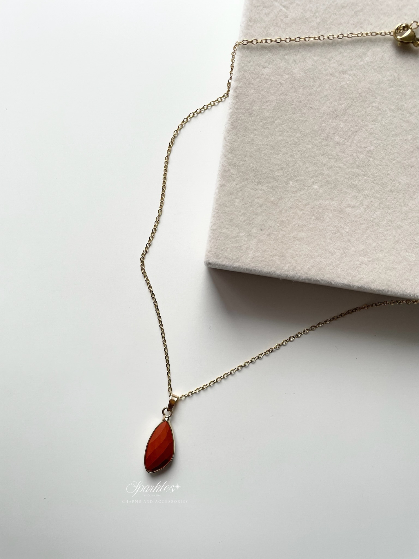 crystal8 Carnelian Stone Gold Necklace