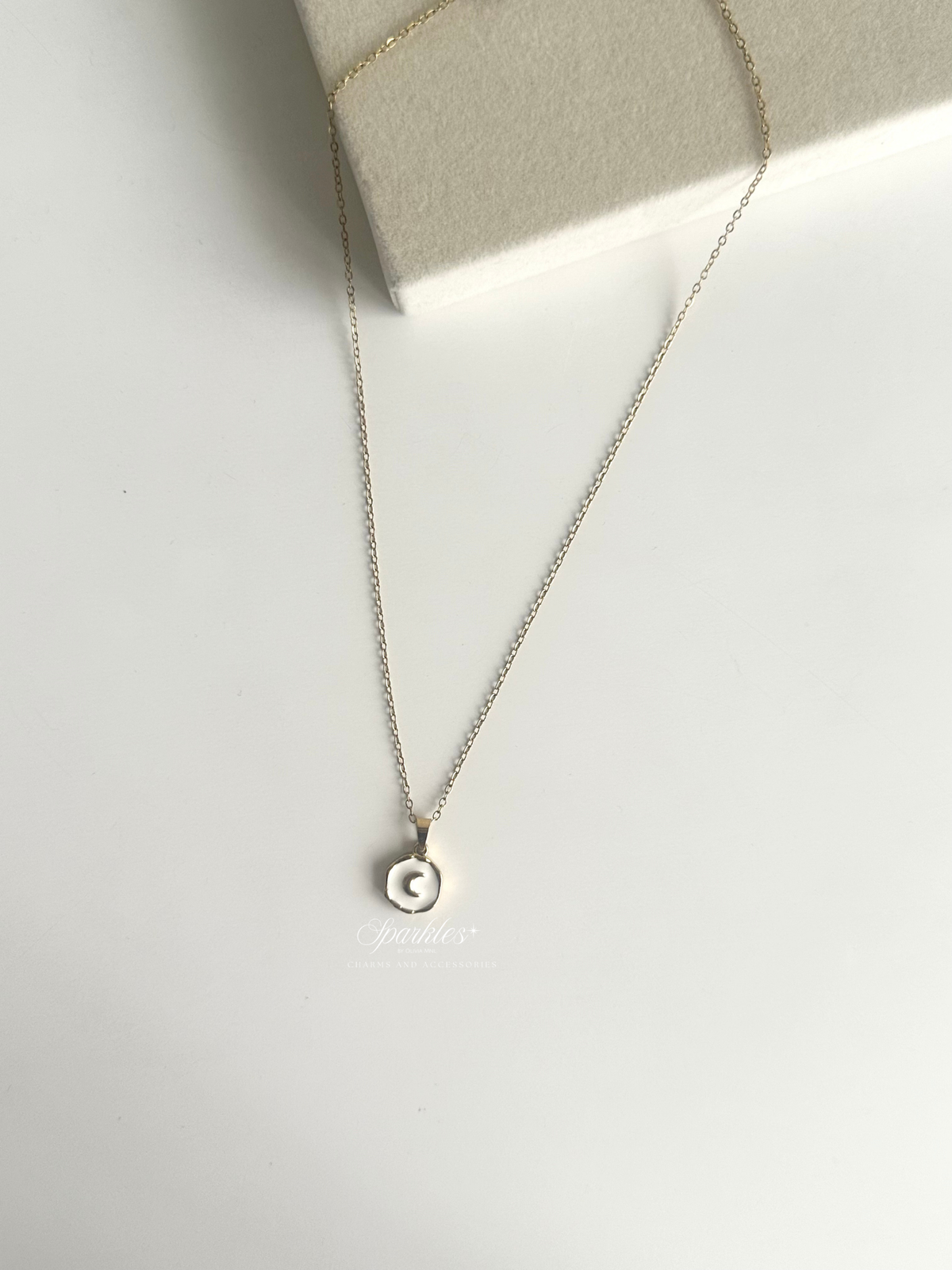 Crescent Moon Gold Necklace gn901