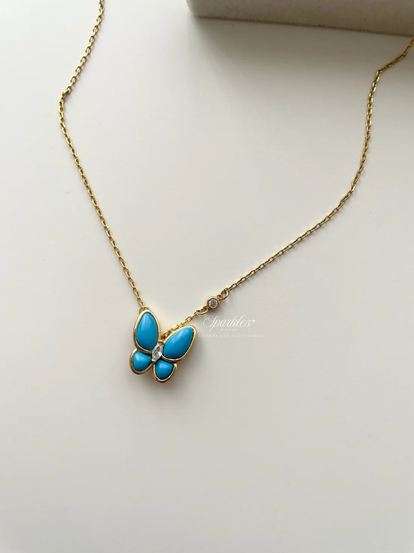 fly1 Butterfly necklace
