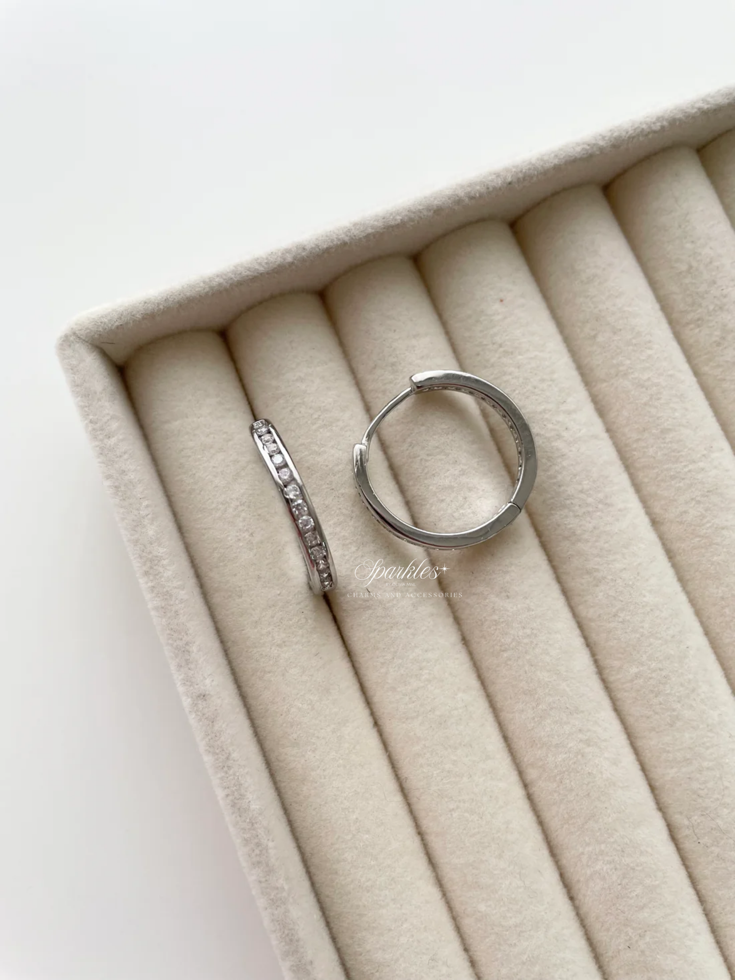 ge1482 Silver hoop earrings