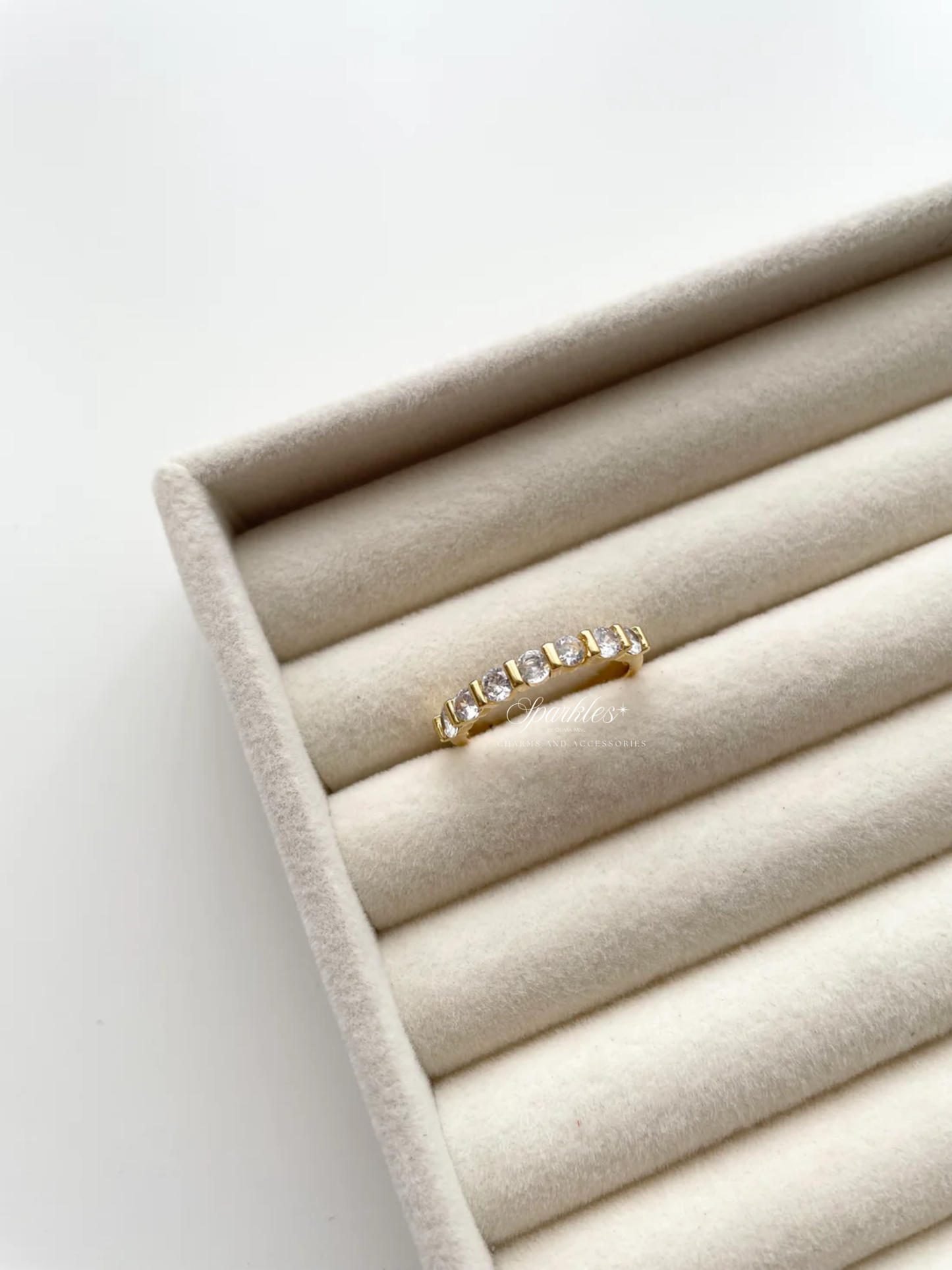 gr755 gold ring