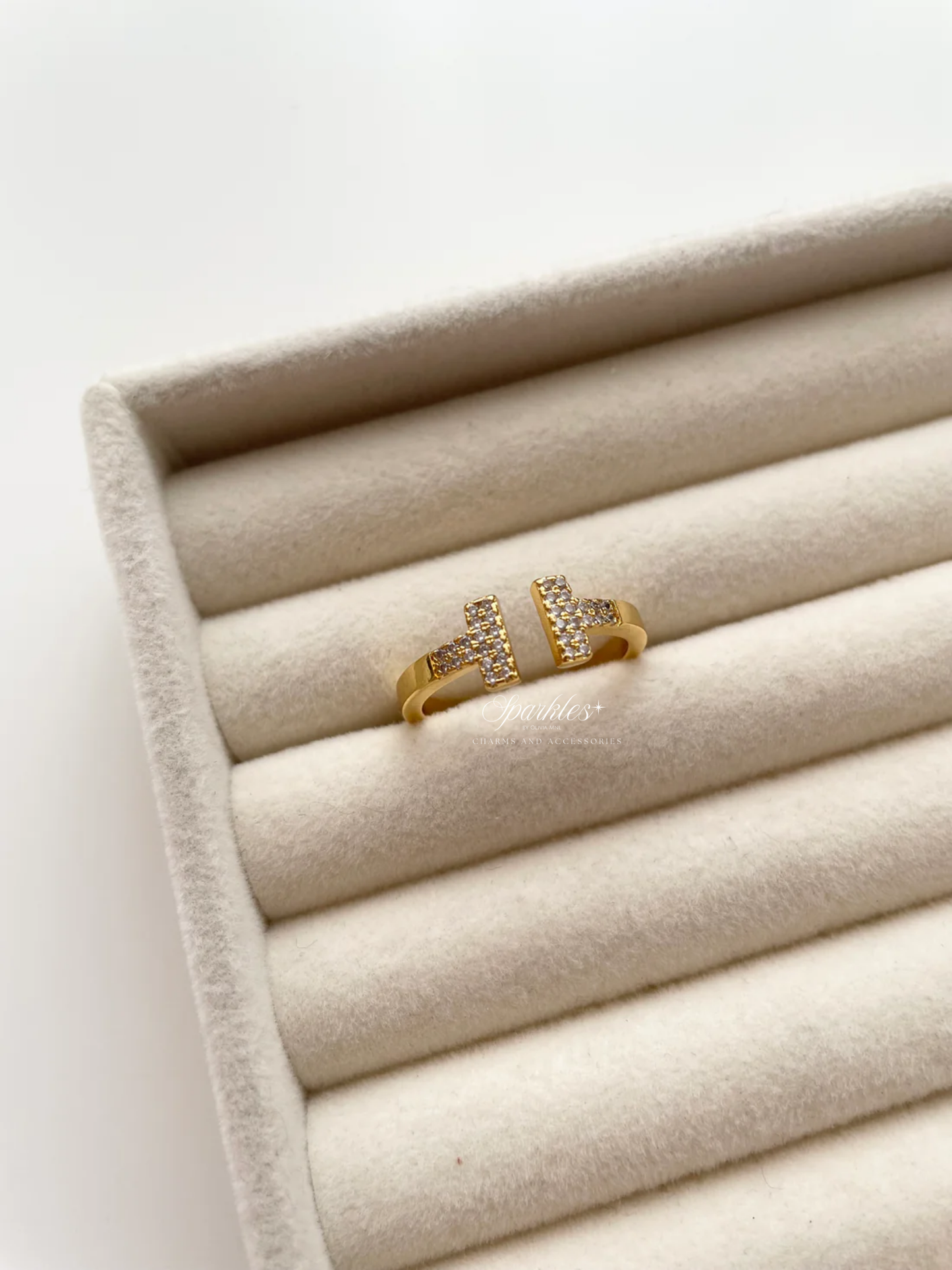 gr767 Double T ring