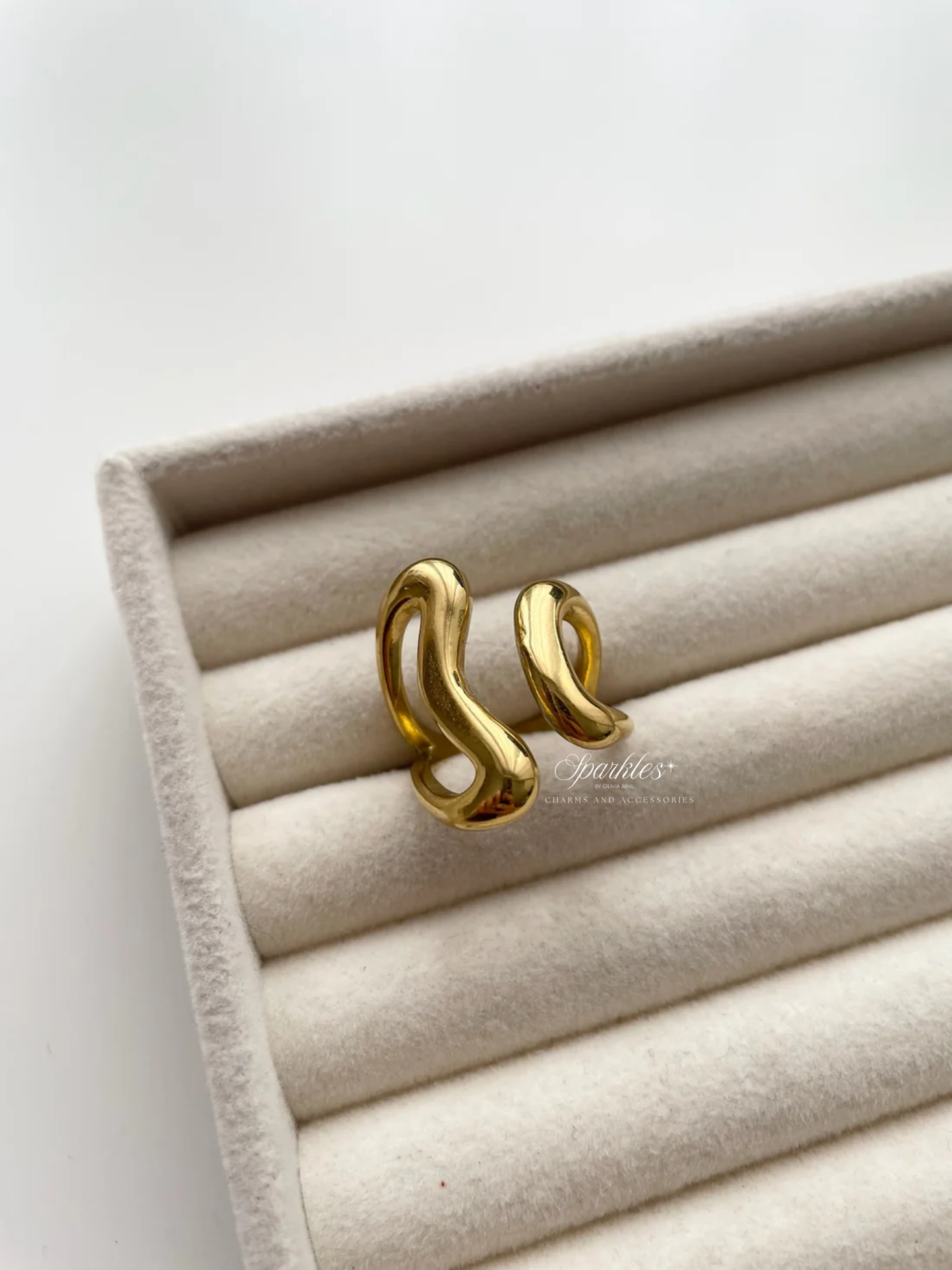 gr801 Chunky gold ring