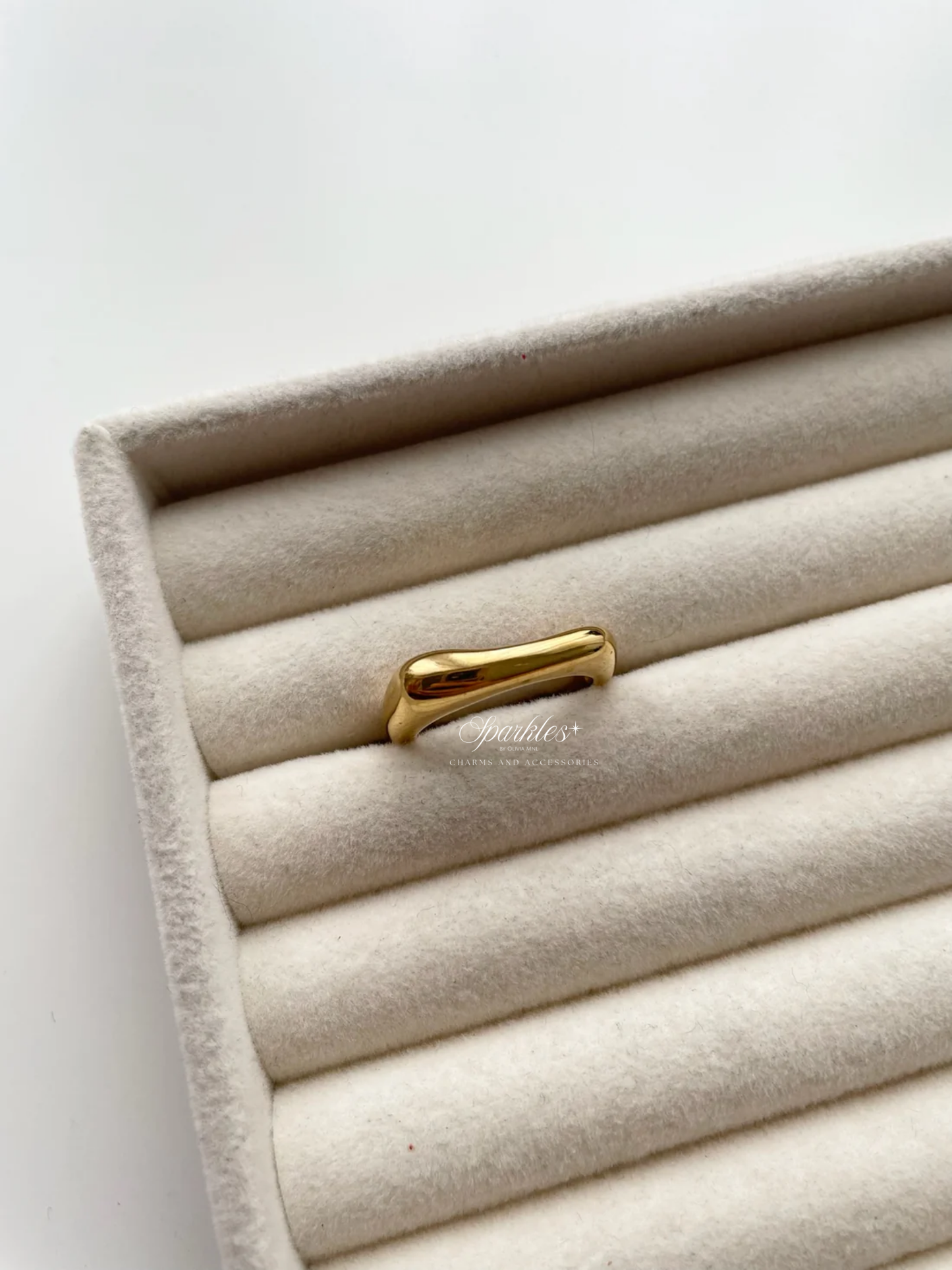 gr804 gold ring