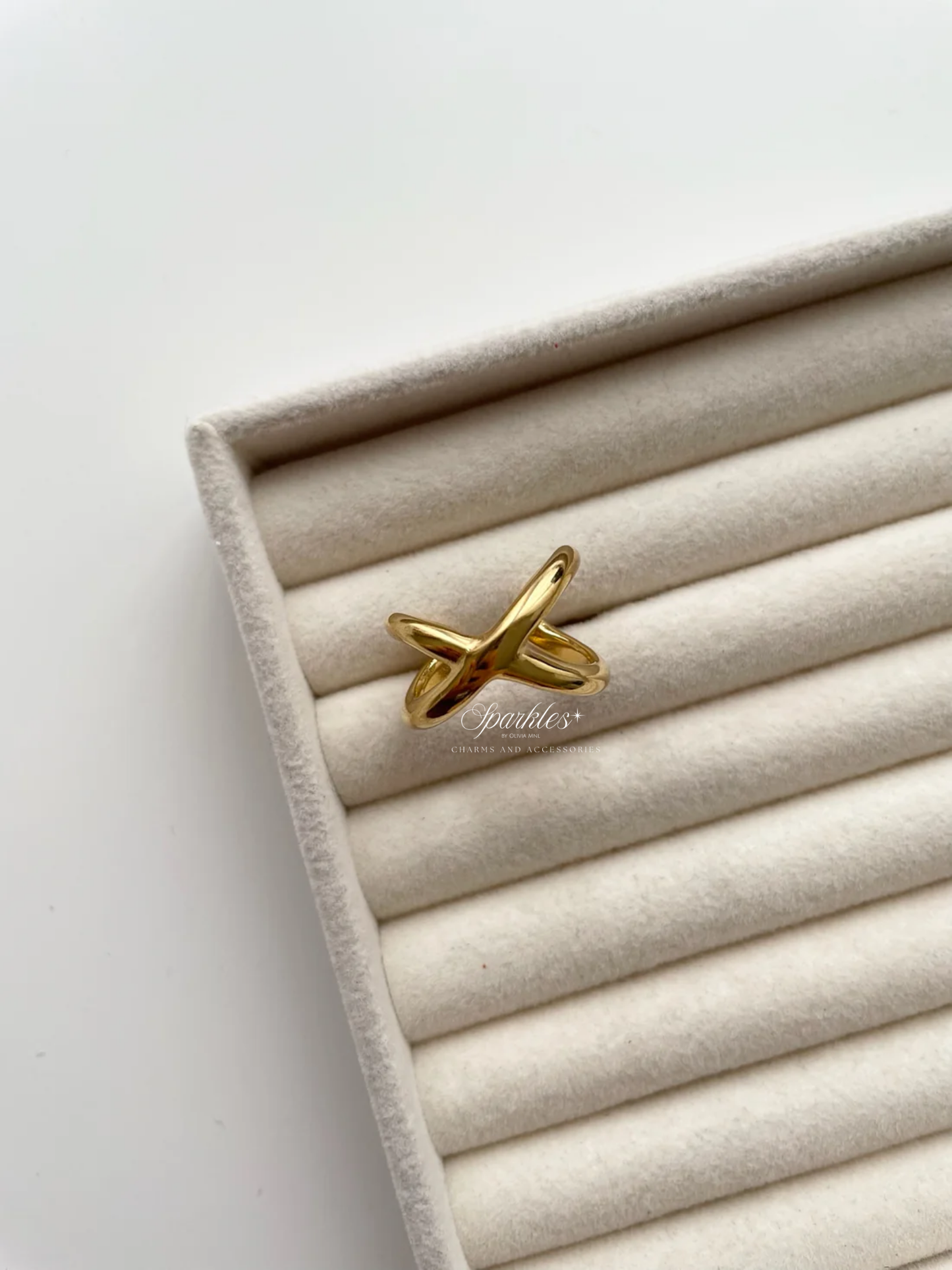 gr808 Cross ring