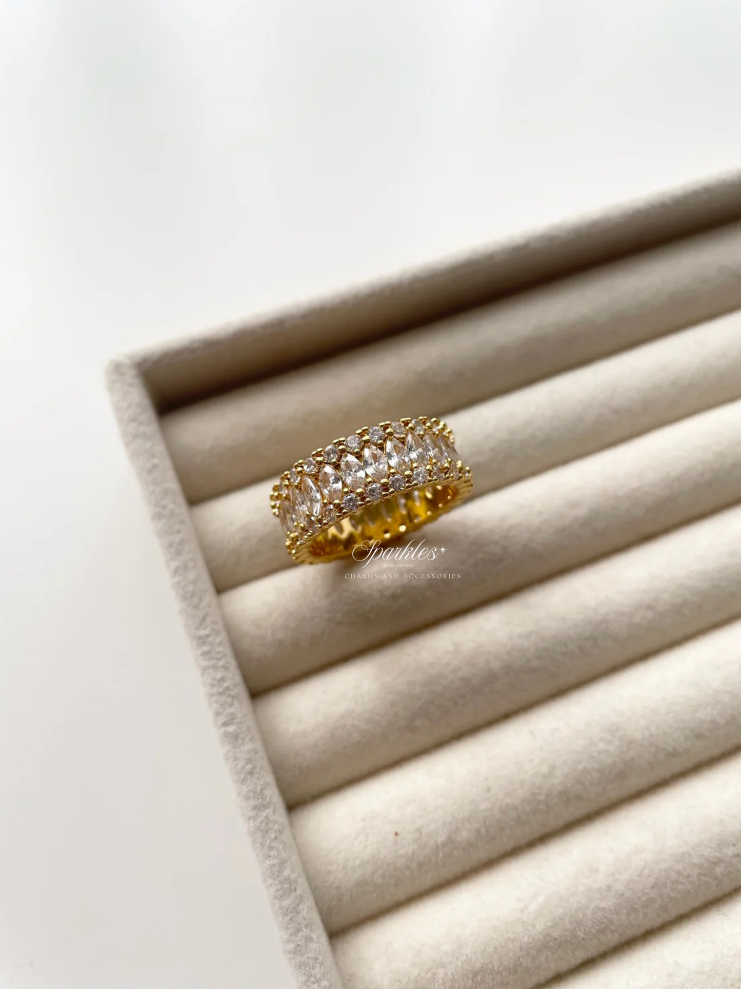 gr812 Gem ring