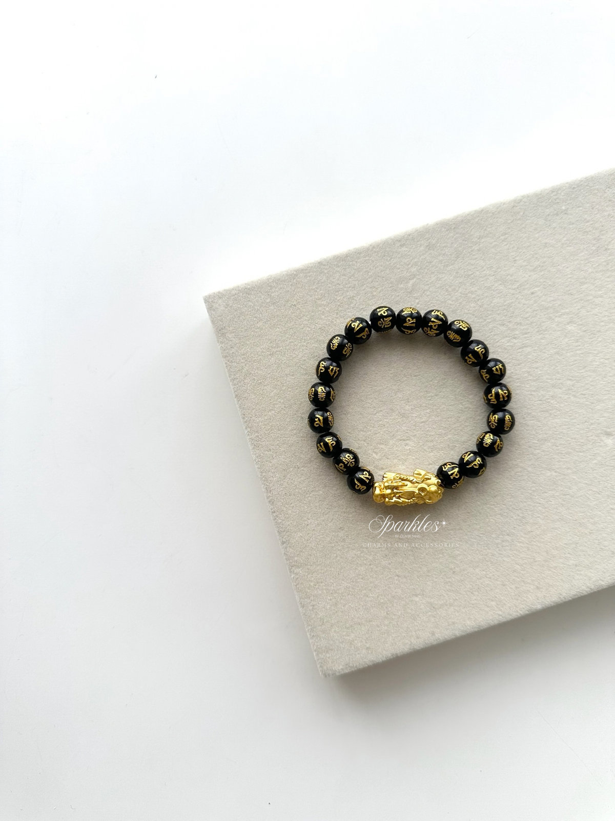 14k Gold Plated Piyao Black Mantra 8mm Bracelet