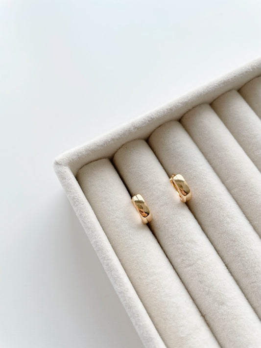 Joana gold hoop earrings