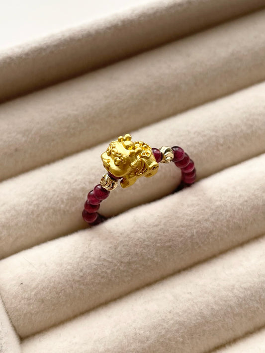 Piyao Garnet Ring gring1