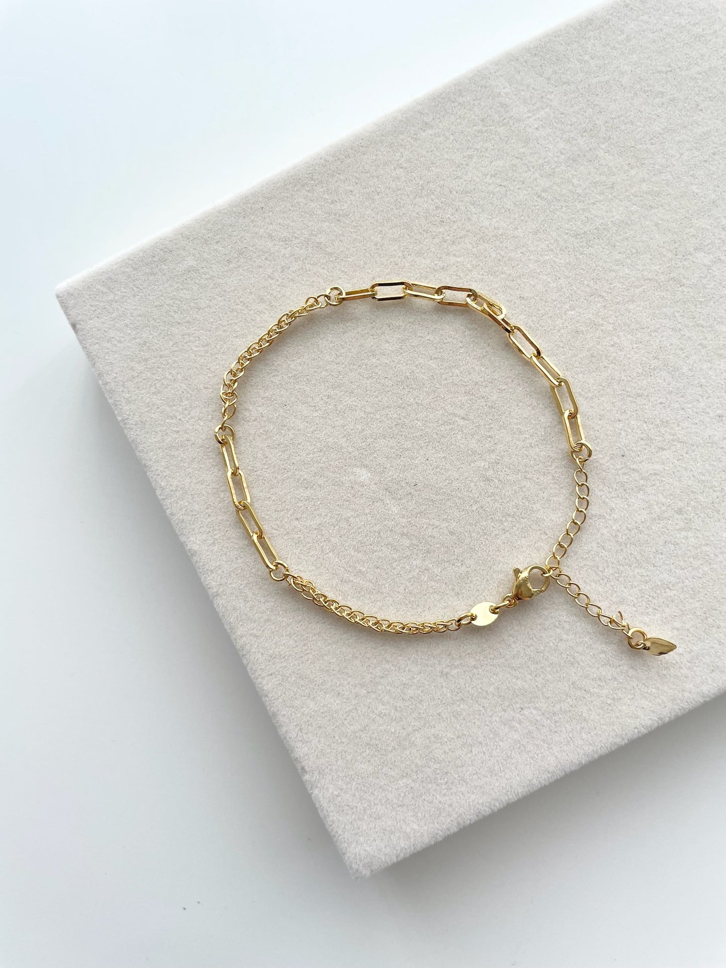 Issy gold bracelet