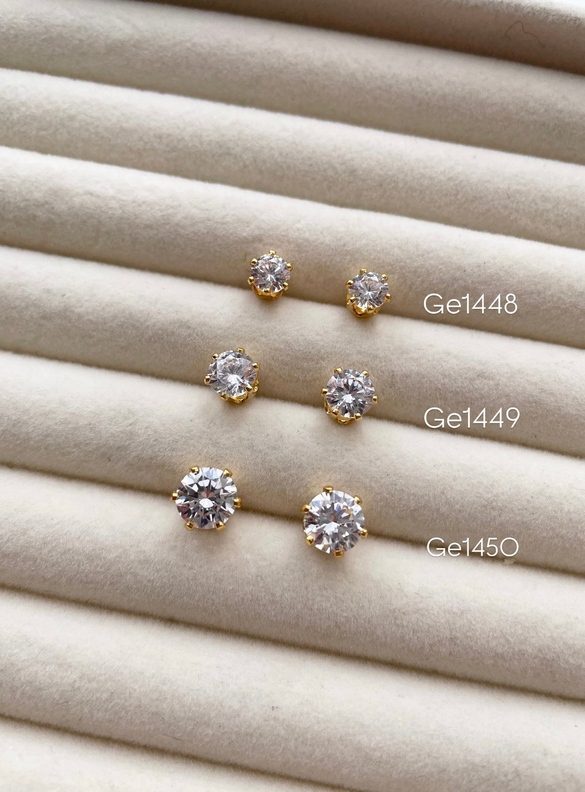 ge1449 Medium Diamond stud