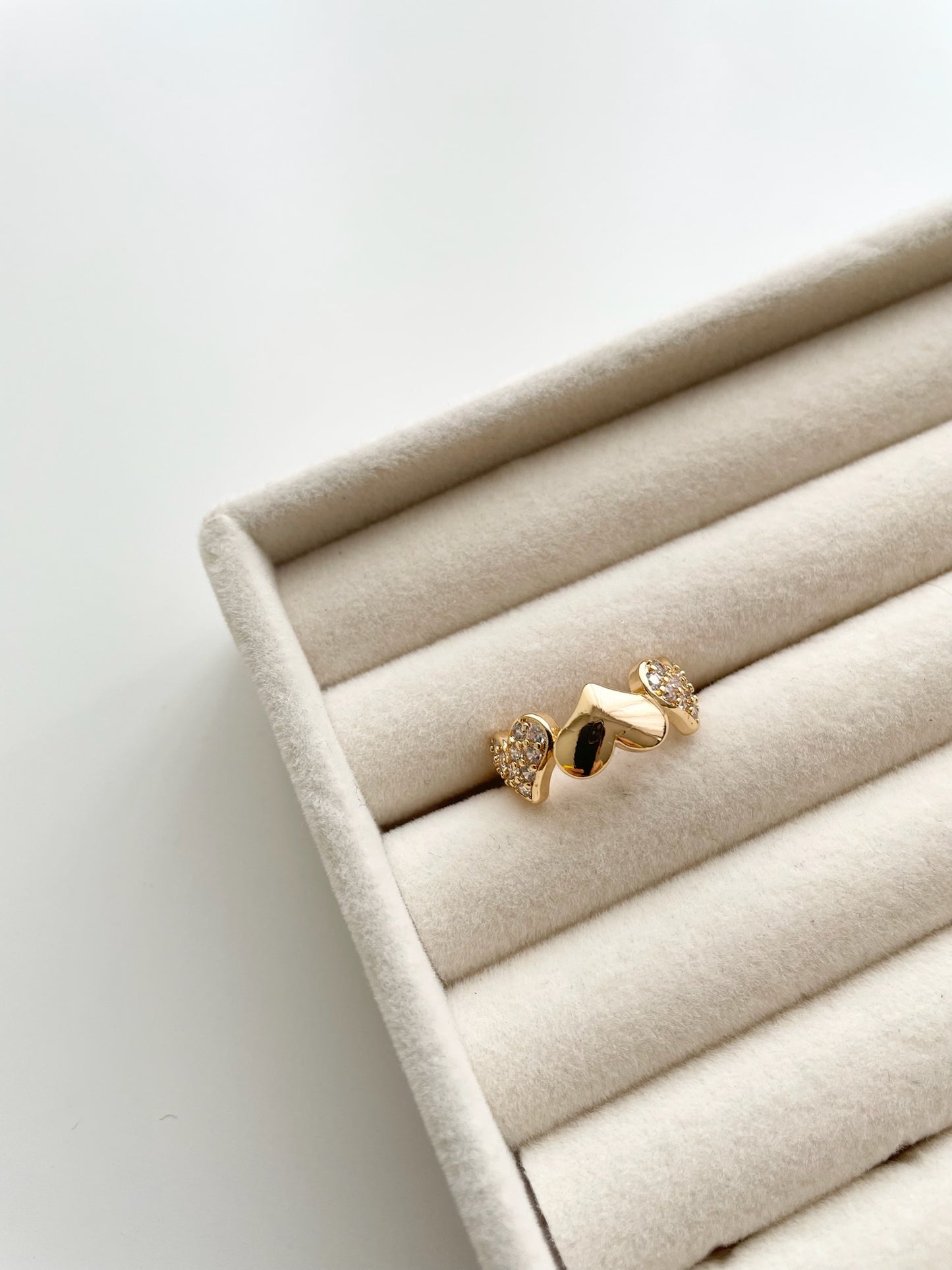 Cecile multi heart gold ring