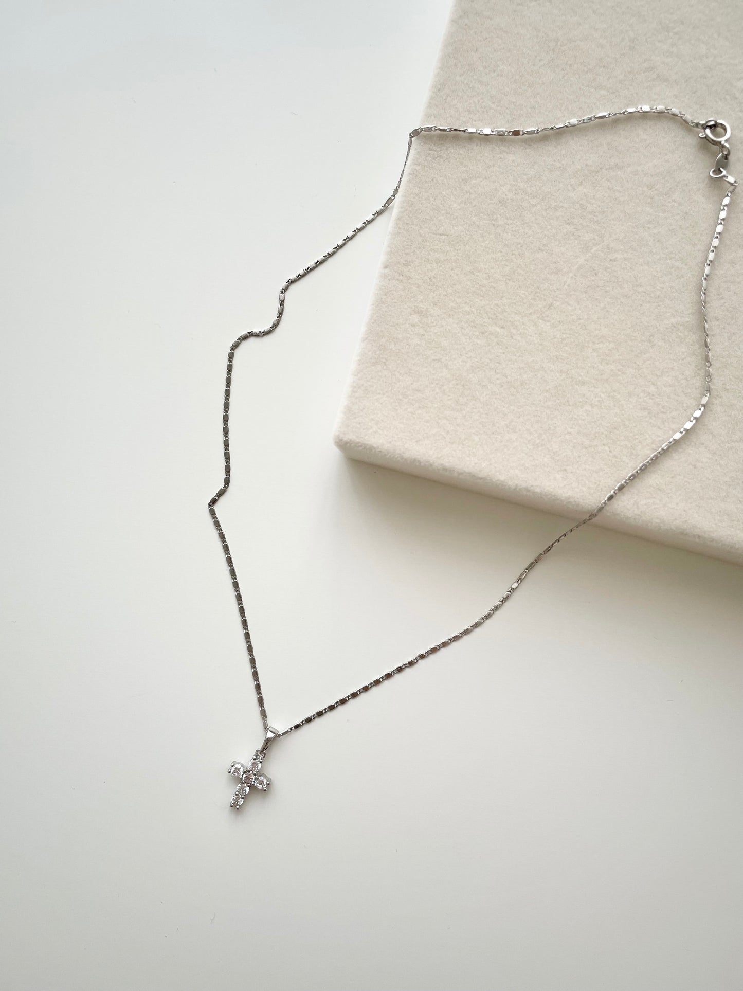 Sliver cross necklace