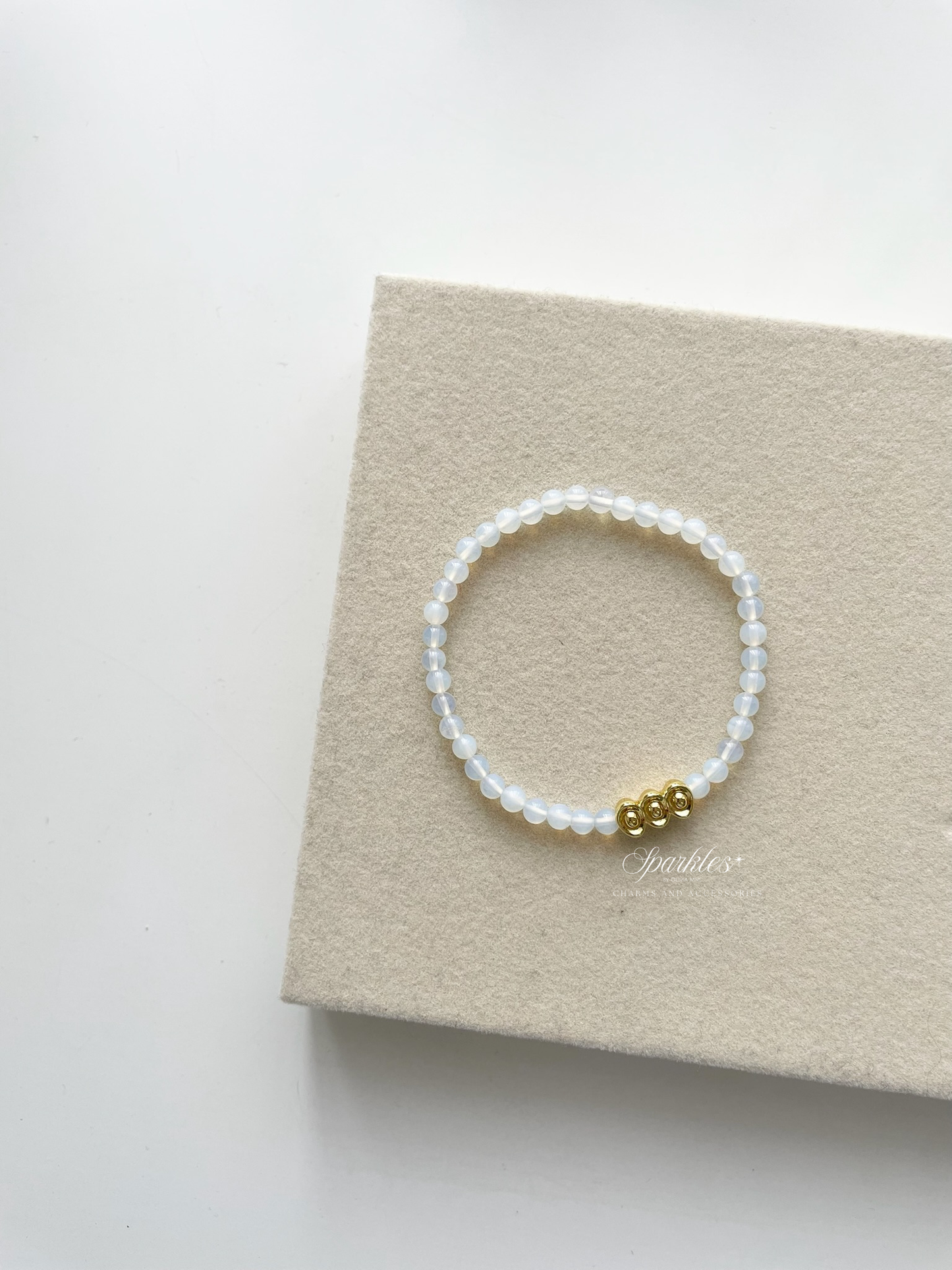 Sparkles16 Opal beads bracelet with Gold Ingot