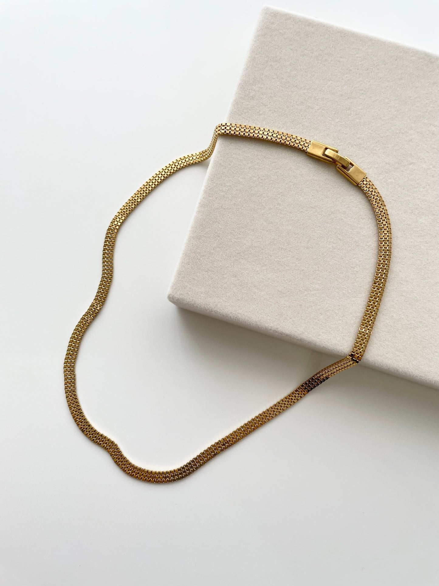 Dublin gold necklace