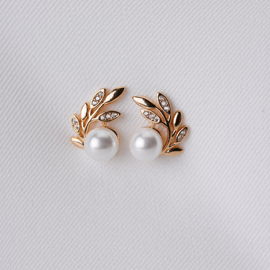 Olive Pearl Stud earrings