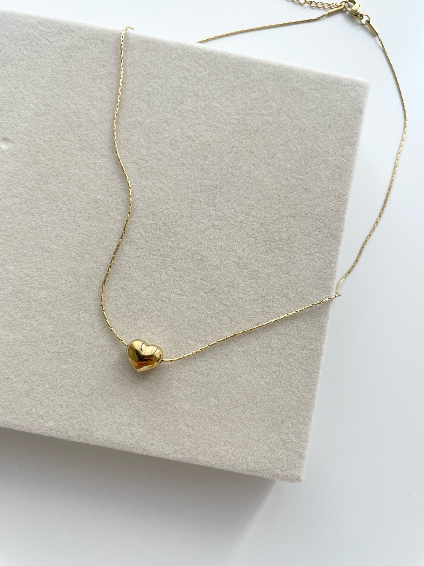 New Ivana Heart Necklace In Gold