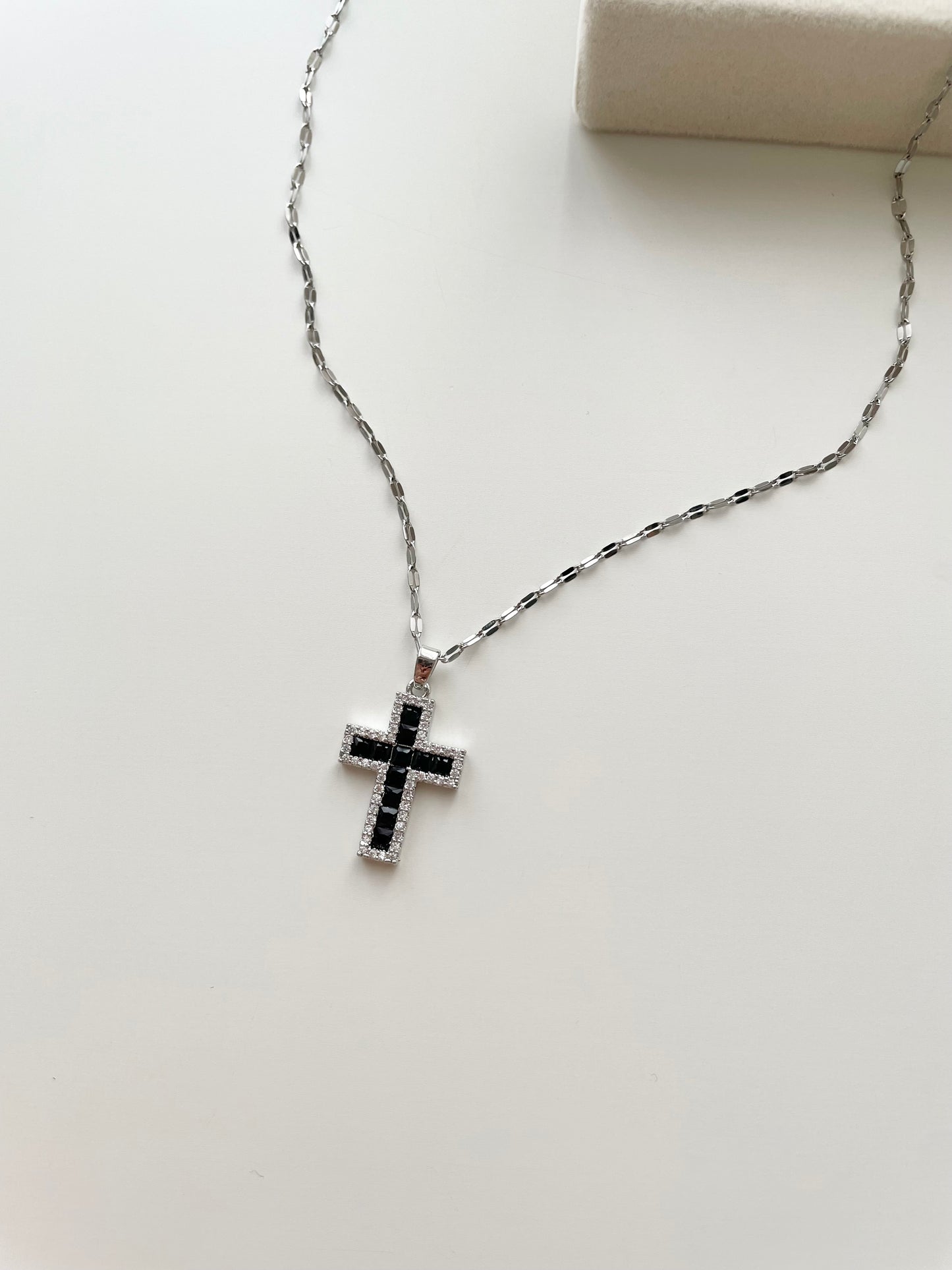 gn760 Black Cross silver necklace