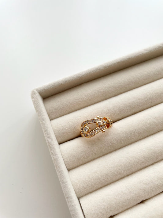 Carter gold ring