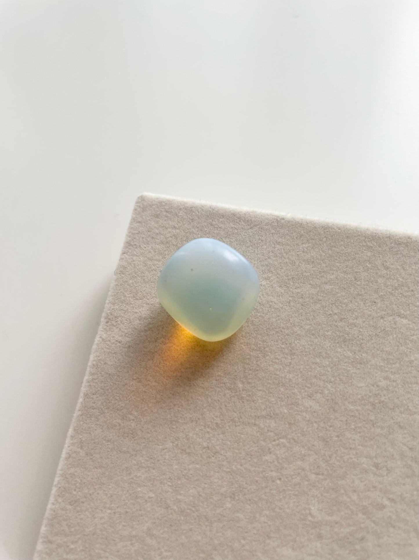 Gem2 Opal Stone
