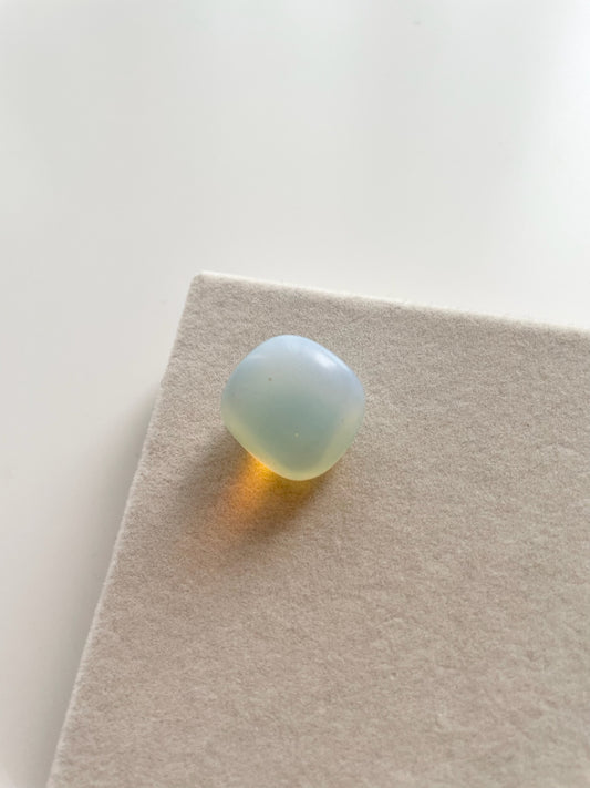 Gem2 Opal Stone