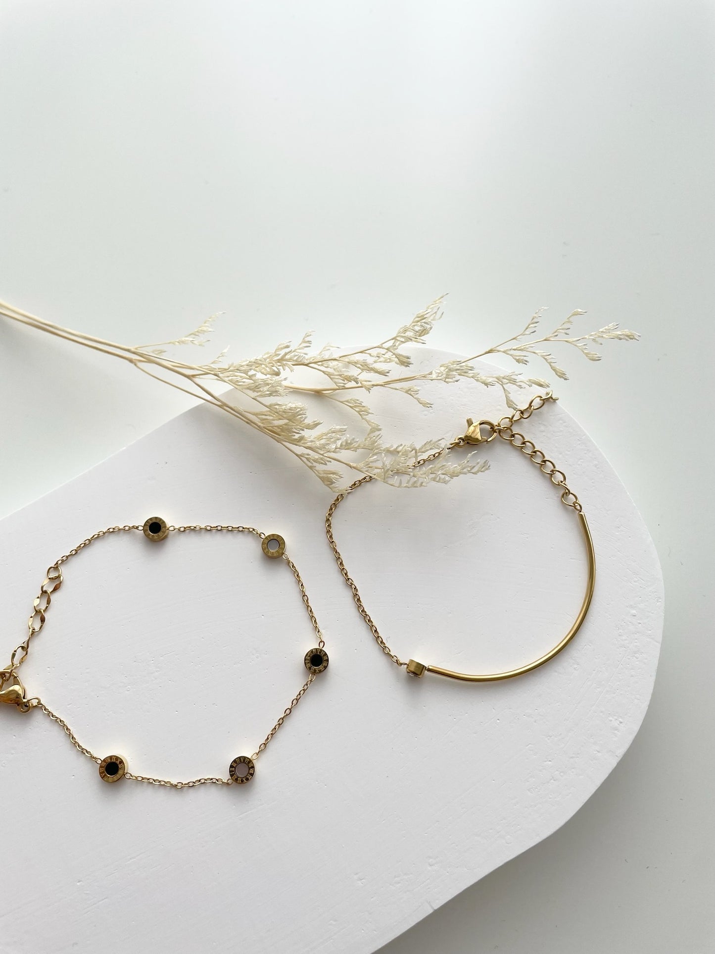 Minimalist bracelets