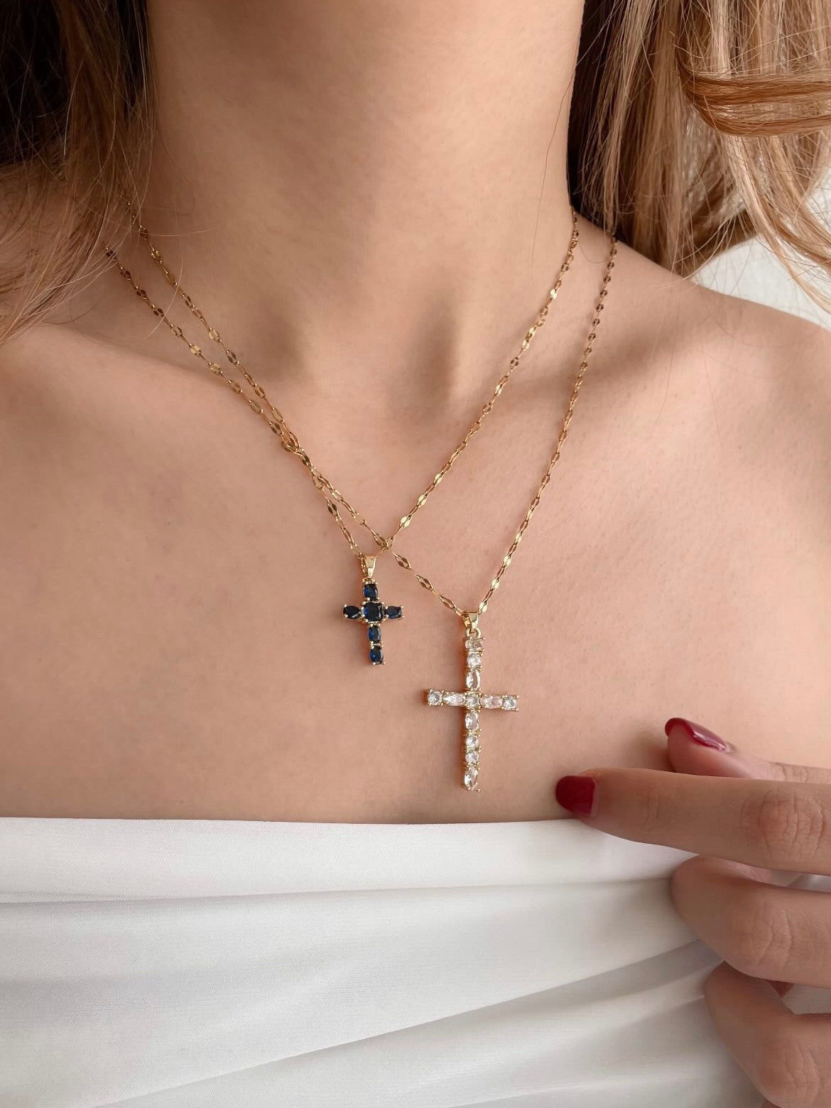 Cross gem necklace