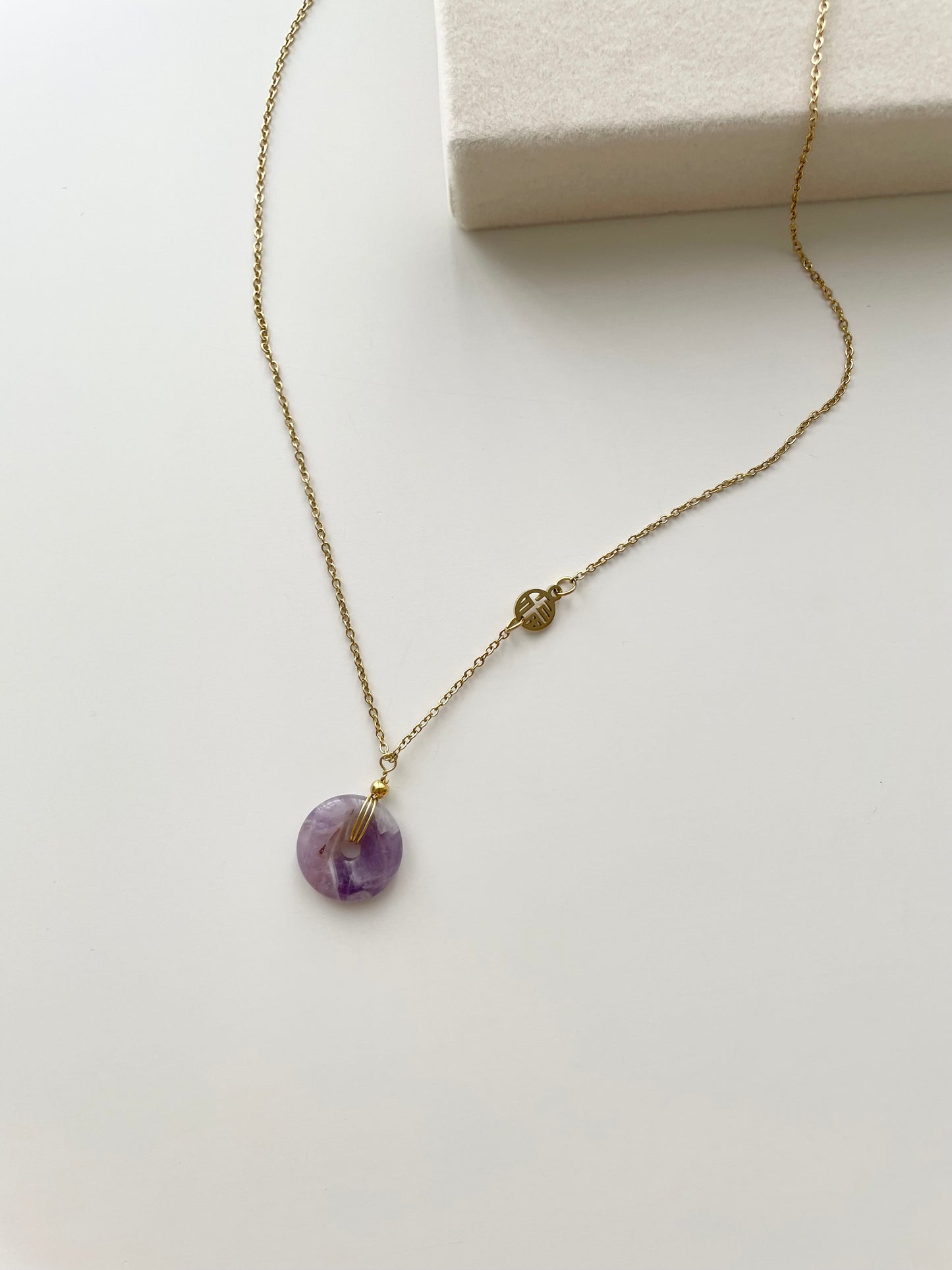 gn804 Purple Jade necklace