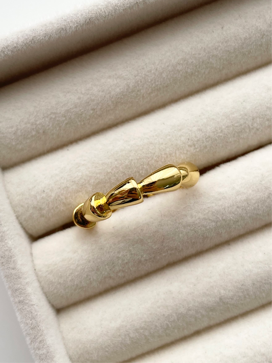 gr750 gold ring