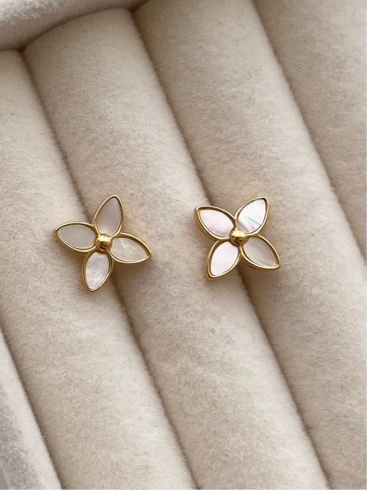 ge1398 Flower Earrings