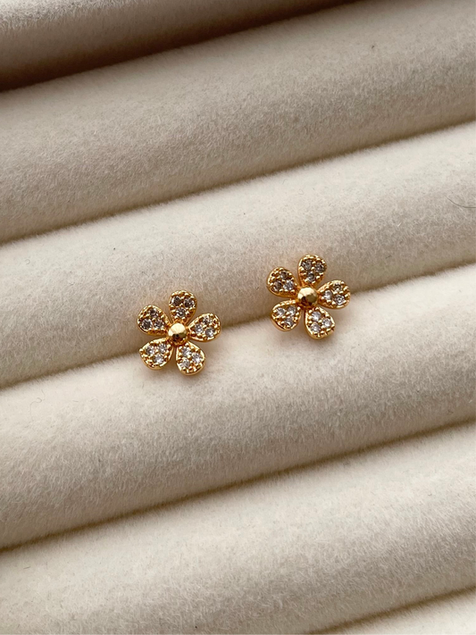 ge1410 Flower gold stud