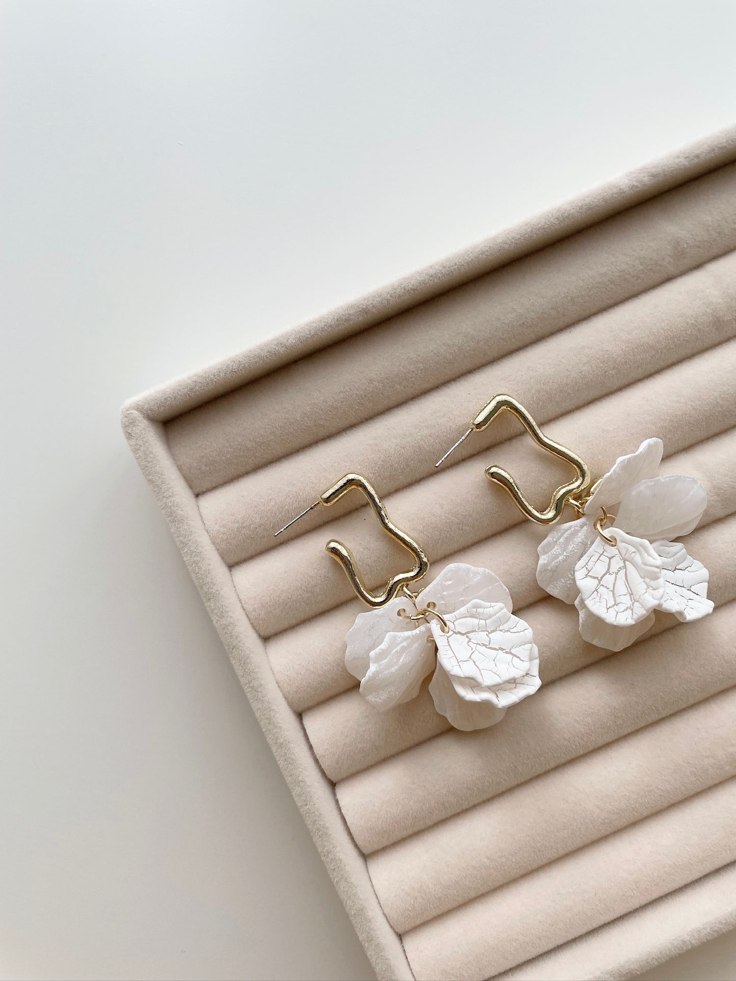 Abby petal earrings