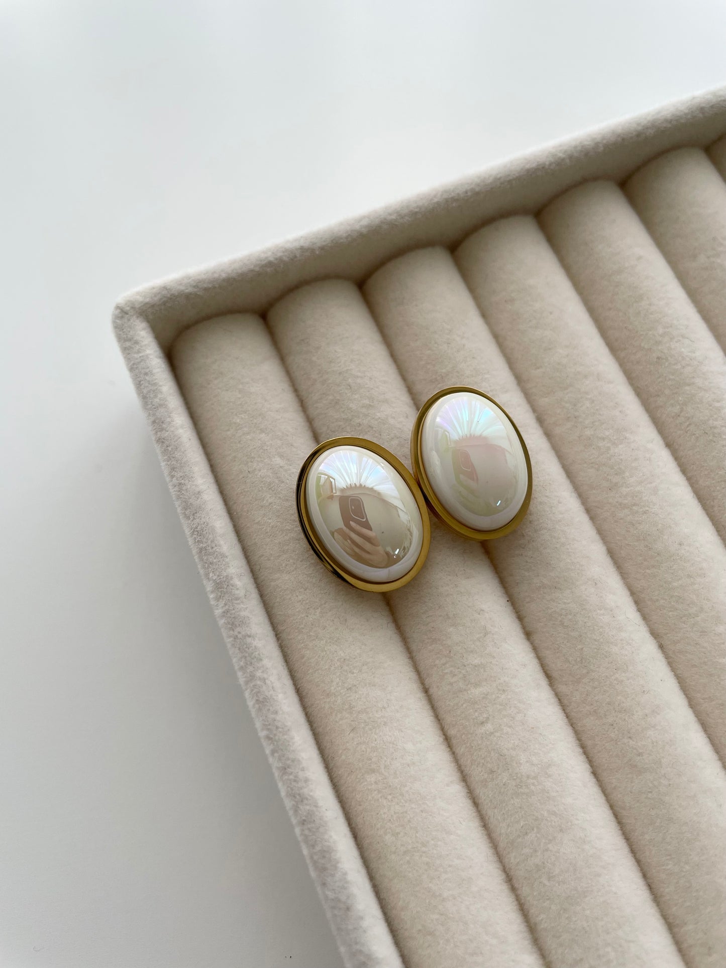 Ge1312 Gabbie pearl earrings