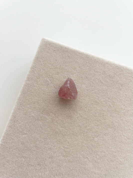 sgem7 Strawberry quartz