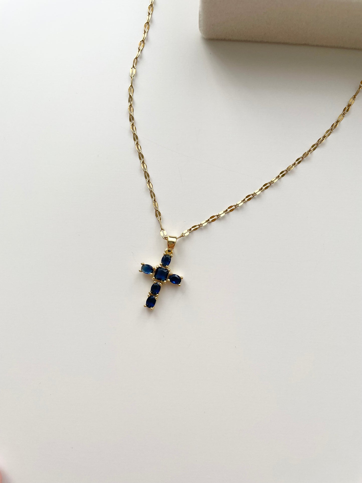 gn759 Cross gem necklace