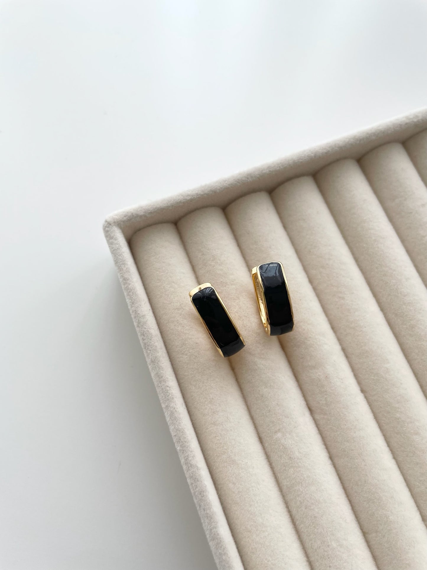 Chelsea black hoop earrings