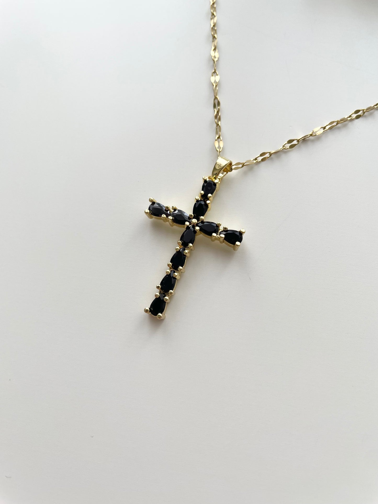 gn762 Cross gem necklace