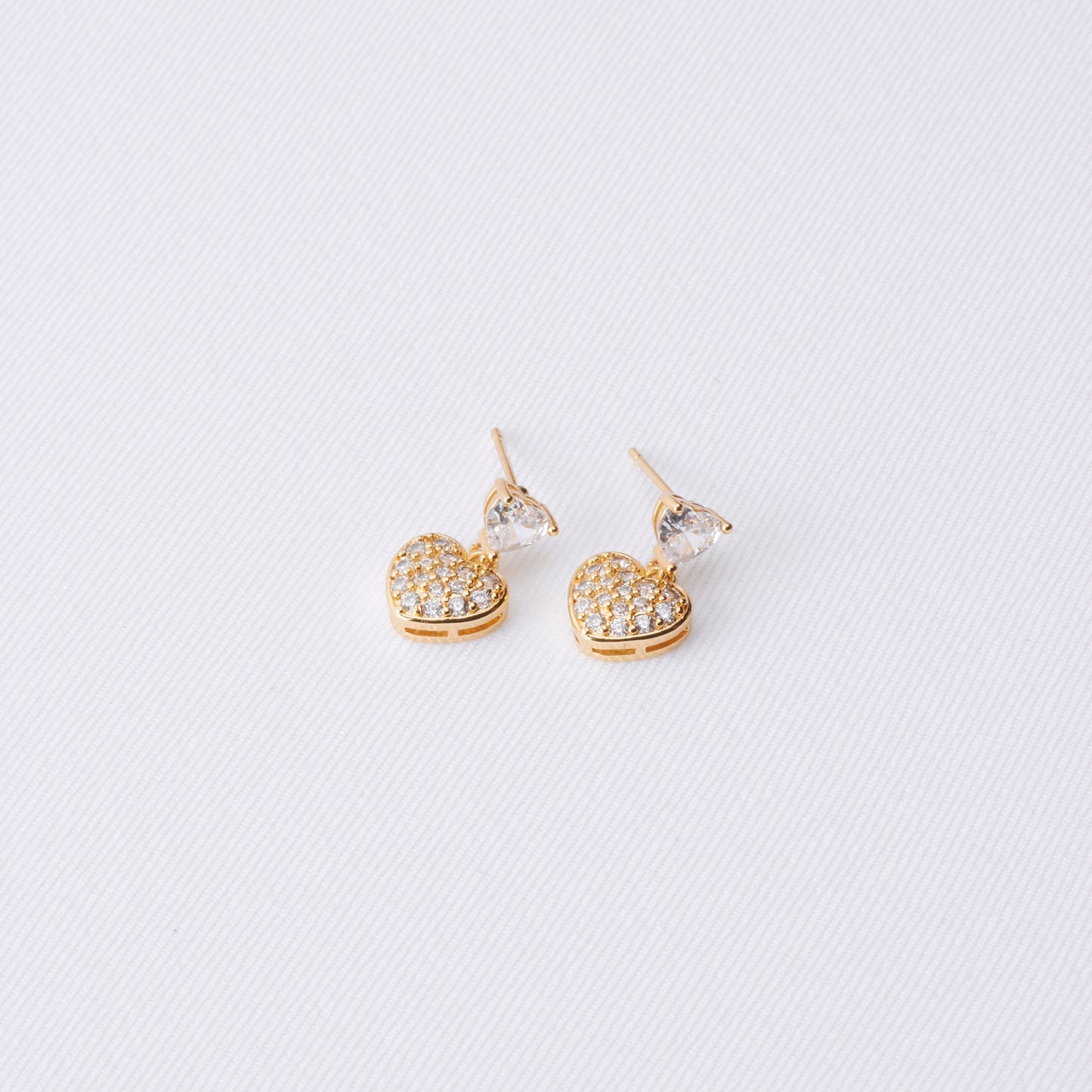 Gene Danggling Heart Stud earrings