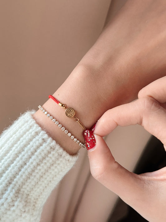 Emery Red String Bracelet