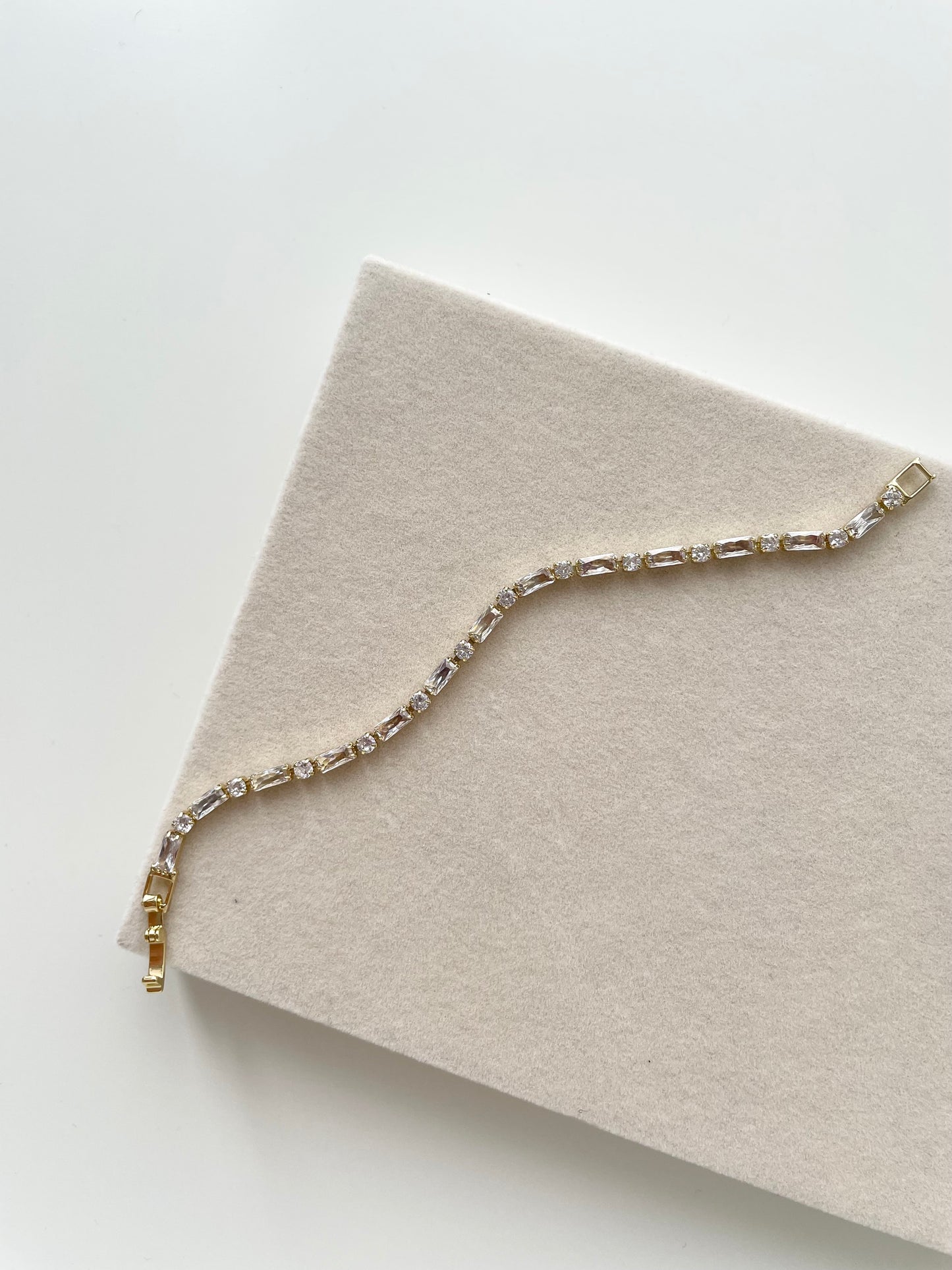 tennisA2 Medium tennis bracelet 16cm