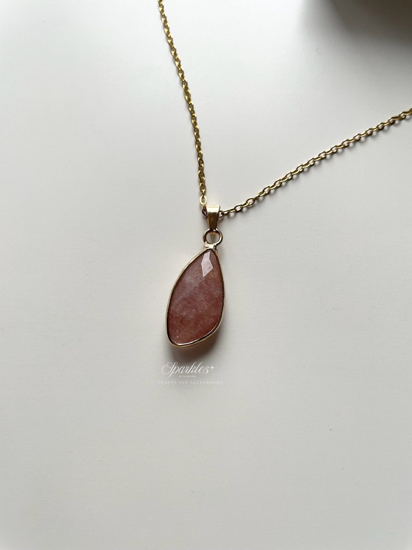crystal6 Strawberry Quartz Stone Gold Necklace