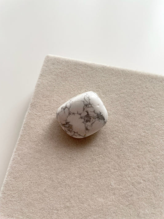 Gem6 Howlite Stone