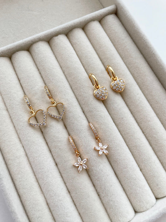 Dangling dainty earrings