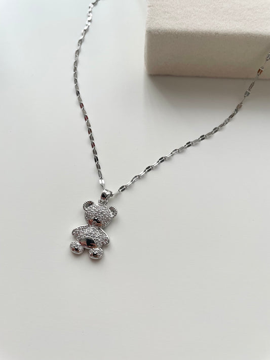 gn797 Silver bear necklace