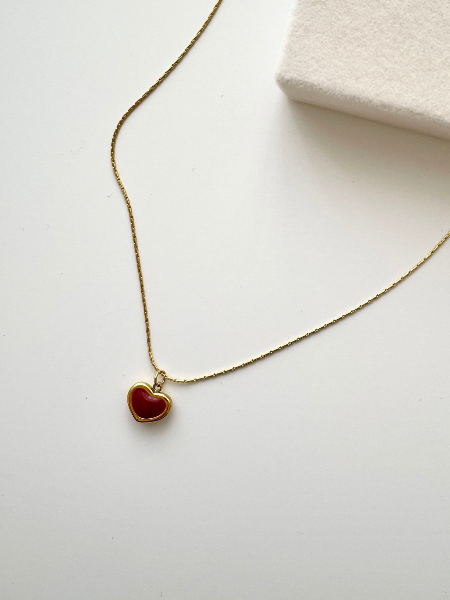 gn726 Red heart necklace