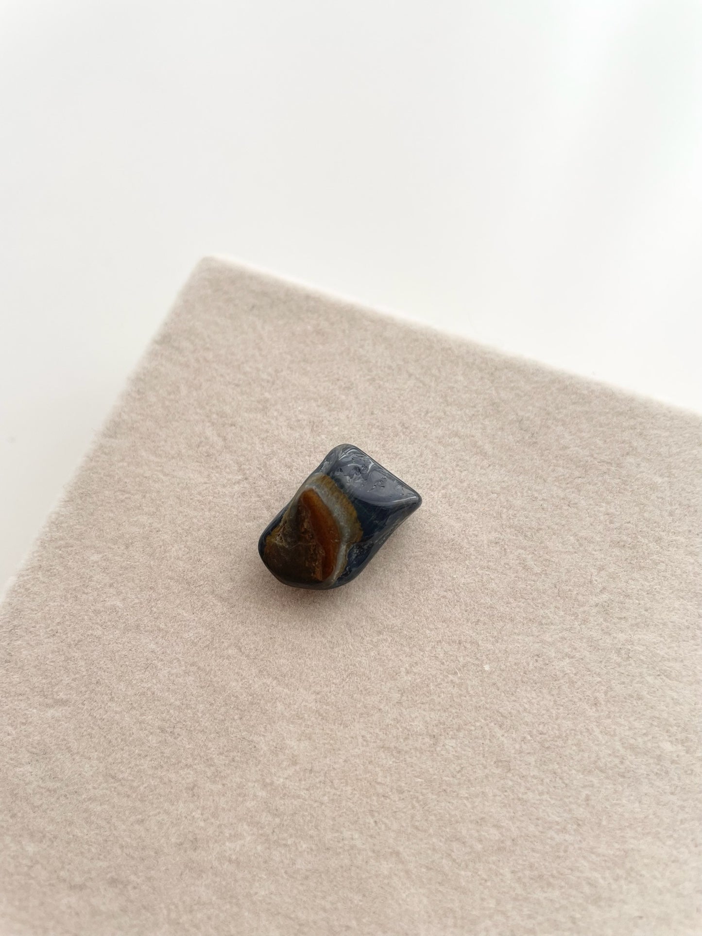 sgem18 Tiger’s eye